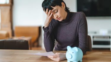 6-The hidden savings tax trap and why changes to ISAs make it harder to put money away_2749292051-1000x666 6-The hidden savings tax trap and why changes to ISAs make it harder to put money away_2749292051-1000x666